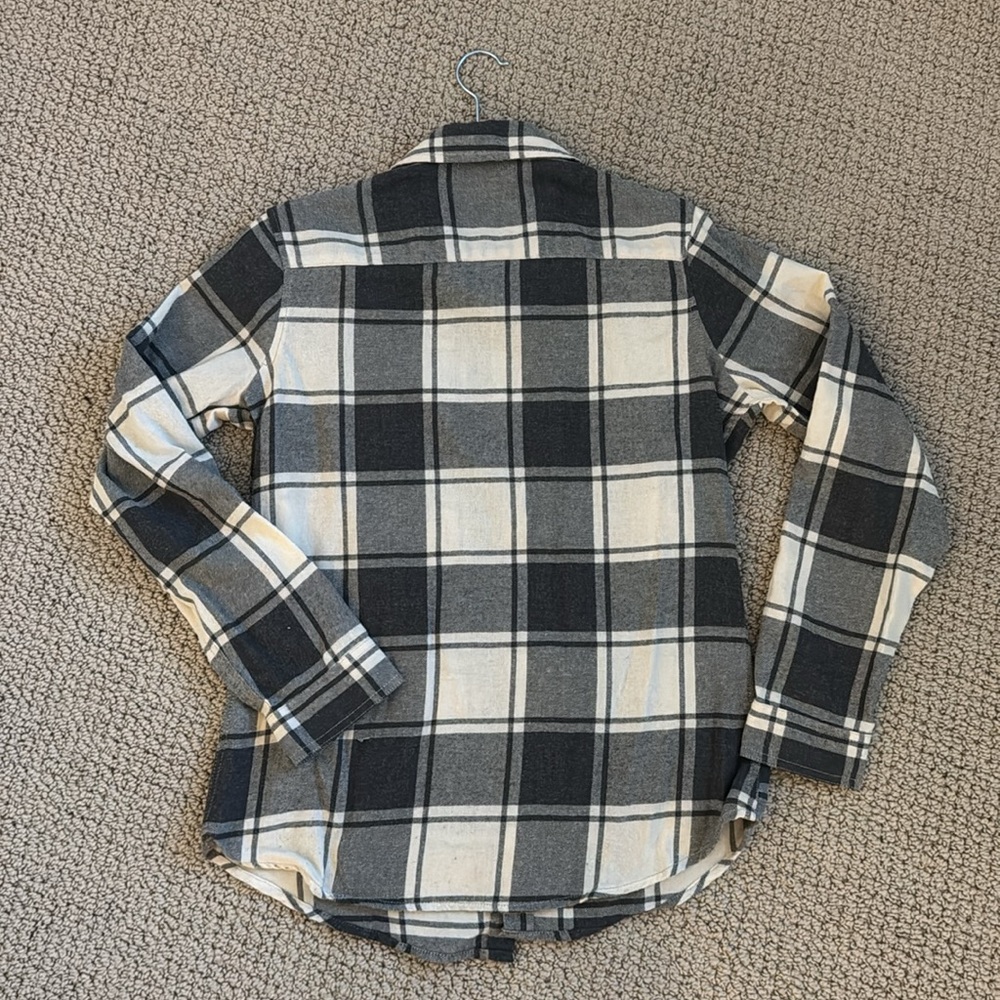 Field & Stream Shirt - Picture 2 of 4